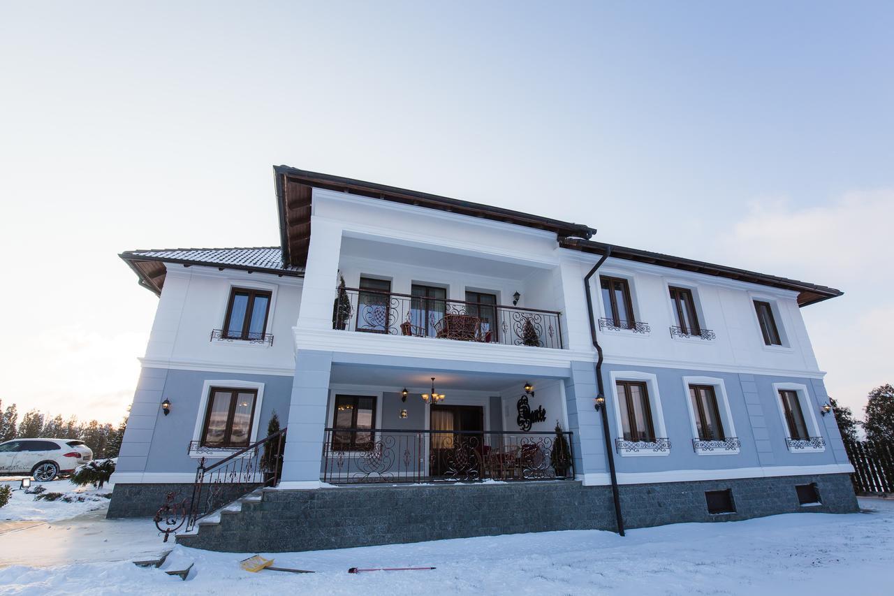 Conacul Dante Hotell Pianu de Jos Exteriör bild